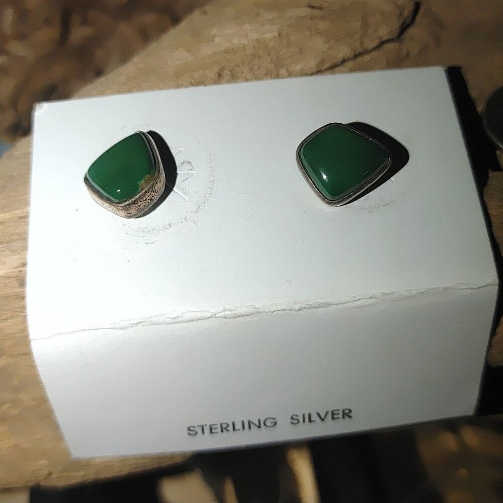 Vintage MR Sterling Silver Stud Earrings Green Onyx Inlay Unique Retro Mexico